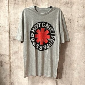 NWOT Red Hot Chili Peppers Vintage Inspired Graphic Tee Shirt